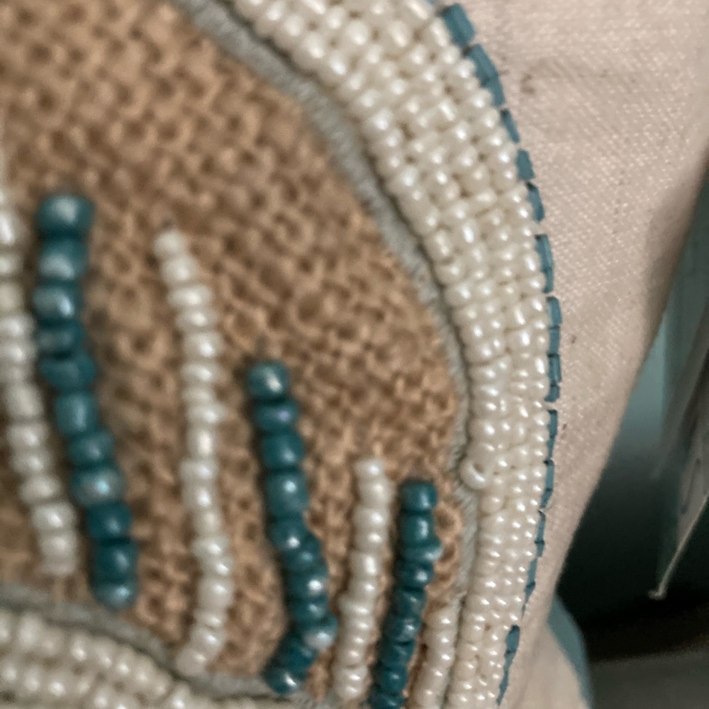 NWT Beautiful Ocean Themed Beaded Pillow. - Picture 5 of 5